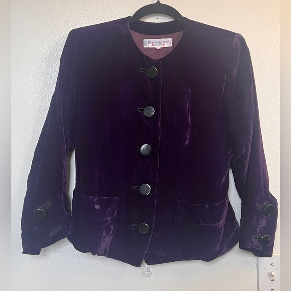 Yves Saint Laurent Rich Purple Velvet Blazer with Black Buttons - Picture 2 of 14